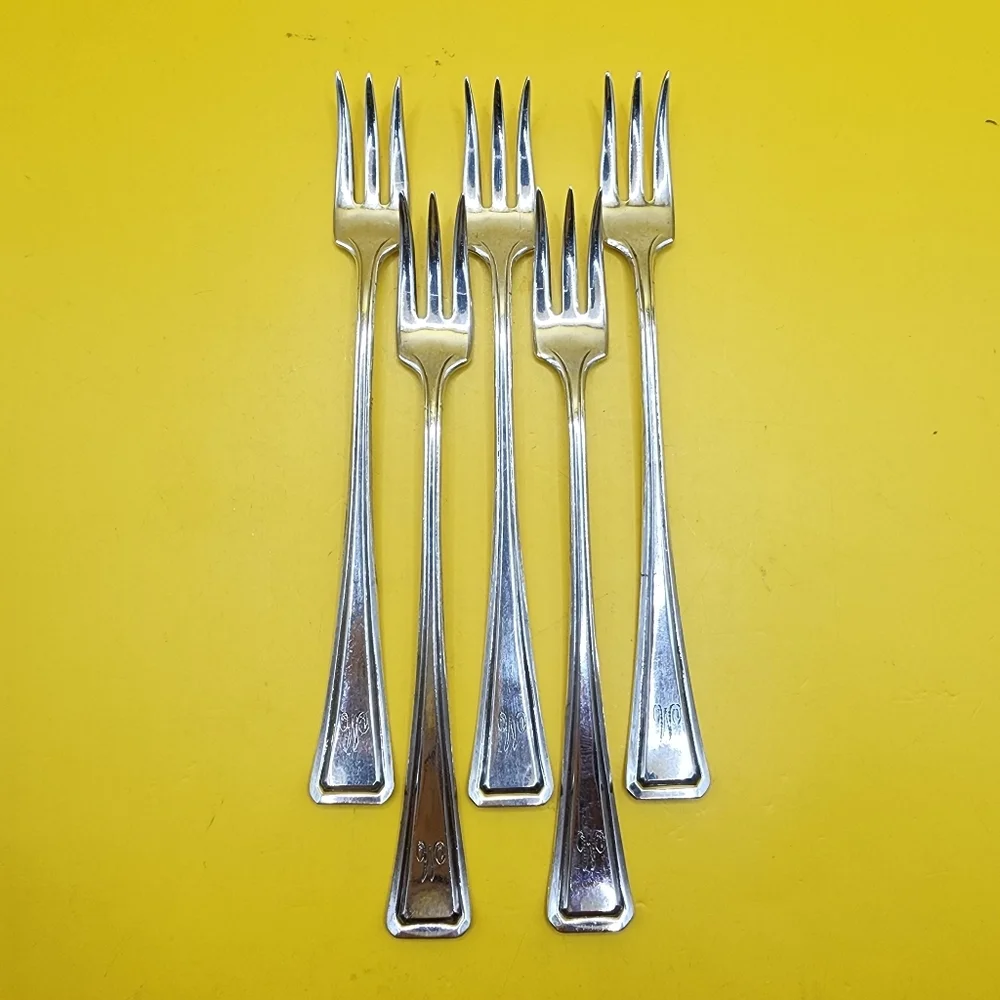 5 American Silverplate Co Cocktail Forks 1914 Somerset 5.5